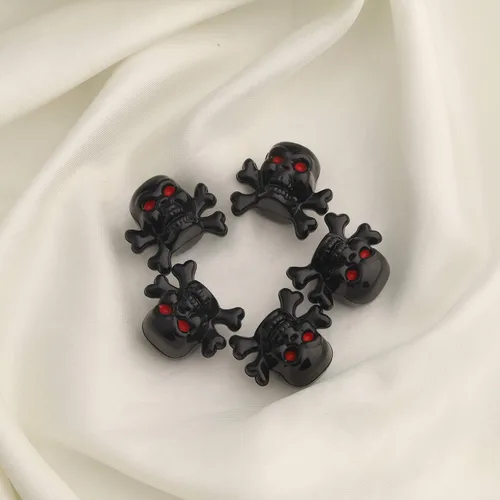 Miniatura 2 de MYOSPARK 5 piezas de dijes de cabeza de calavera negra Crossbones para amantes