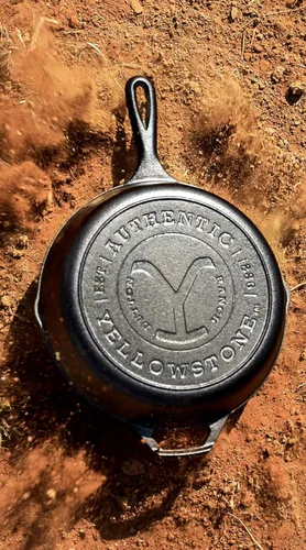 Miniatura 4 de Lodge Utensilios de cocina de hierro fundido con sello Yellowstone pre-sazonado, mango de lágrima exclusivo, uso en el horno, en la estufa