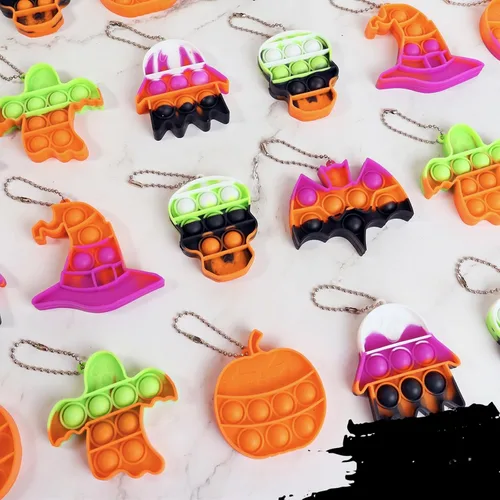Paquete de 24 mini juguetes sensoriales antiestrés de Halloween para niños y niñas, regalos de fiesta de Halloween, bolsas de golosinas de