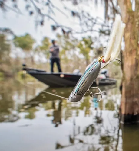 Miniatura 2 de Creek Chub Striper Strike - Señuelo de pesca de fundición larga de hundimiento lento, grado de agua salada Silver Flash