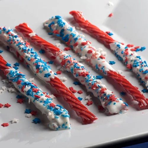 Miniatura 4 de Twizzlers Twists (Fresa, Bolsas de 16 onzas, pack de 6)