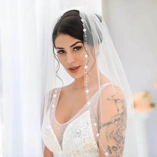 Yikisdy Velo de novia velo de tul marfil velos de novia con borde de flor de perla y peine para novias