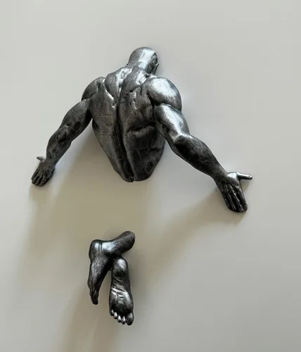 Miniatura 3 de Hombre saliendo del arte de la pared, estatua de pared, escultura de pared moderna, decoración de pared, colgantes abstractos
