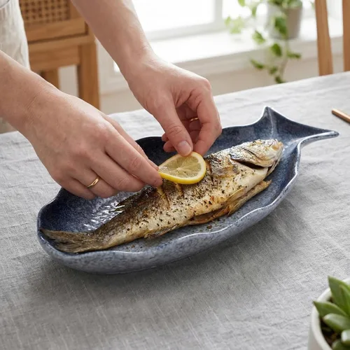 Miniatura 6 de Cabilock Plato de cerámica con forma de pescado de 12 pulgadas, plato de pescado al vapor de porcelana azul, plato profundo de mariscos para sushi