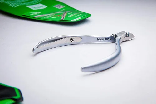 Miniatura 5 de Nghia Pinza de cutícula profesional de acero inoxidable C-05 (D-04) Jaw 16 Osimihome Cortador de cutículas Herramientas de manicura con 1 resorte