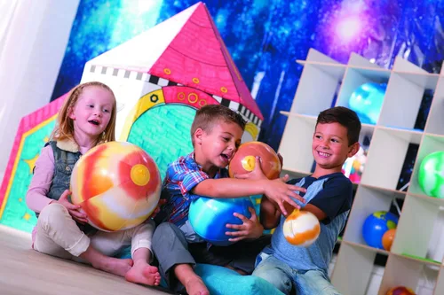 Miniatura 7 de Fun Express Juguete de barco cohete de cartón para niños, color de 5 pies, tu propia nave espacial para jugar en interiores Casa de cartón blanco