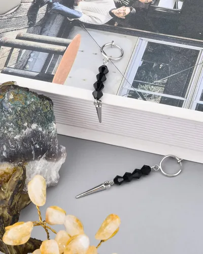 Miniatura 3 de Abitoncc Pendientes Stranger Billy Demogorgon al revés con bombilla del alfabeto, aretes colgantes de joyería para hombres, mujeres y niñas