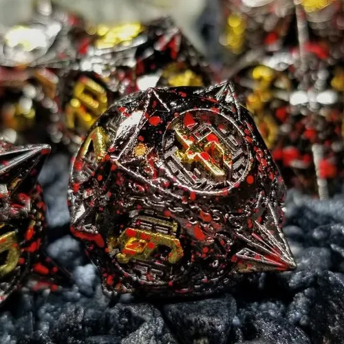 Miniatura 7 de Sage's Portal Enchanted Morning Stars - Juego de 7 dados poliédricos de metal con pinchos para Dungeons and Dragons TTRPG Pathfinder Negro/Oro/Sangre