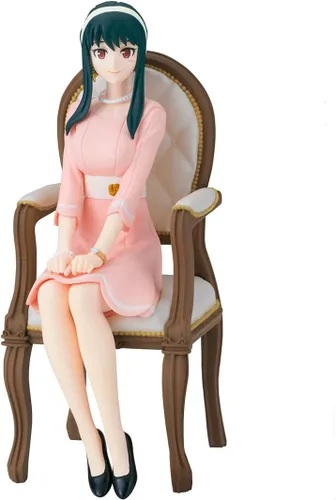Banpresto - Spy x Family - Figura de foto familiar - Estatua Yor Forger mediana