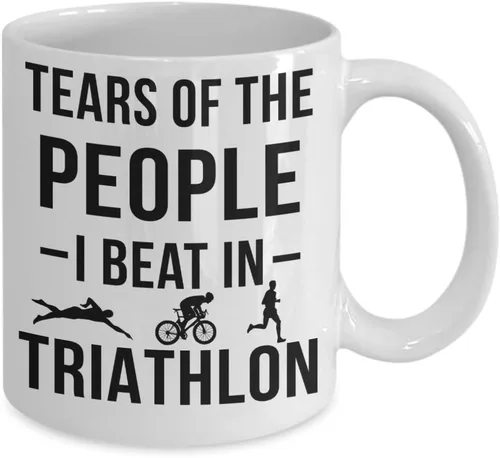 Miniatura 2 de Taza de café divertida para triatleta con diseño de lágrimas de la gente que vencí en triatlón, 11 onzas, color blanco