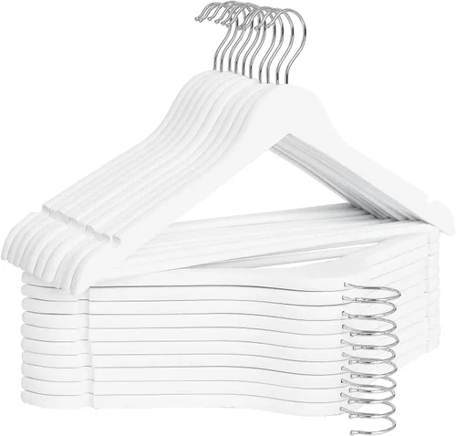 StorageWorks Perchas de madera blanca, paquete de 20 perchas de madera resistentes para armario, perchas para abrigos, trajes de dama de honor,