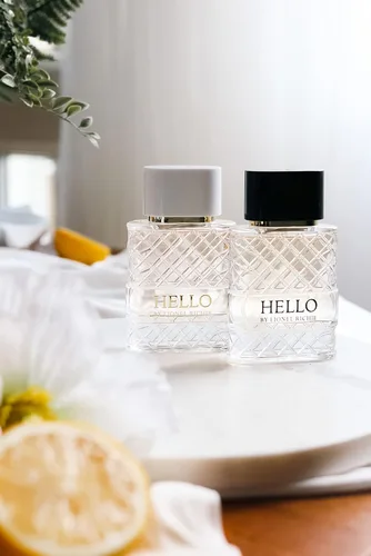 Miniatura 7 de Lionel Richie Hello for Men – Clásico pero aventurero, aroma seductor sin esfuerzo para él – Mezcla refrescante de Fougère con notas cálidas