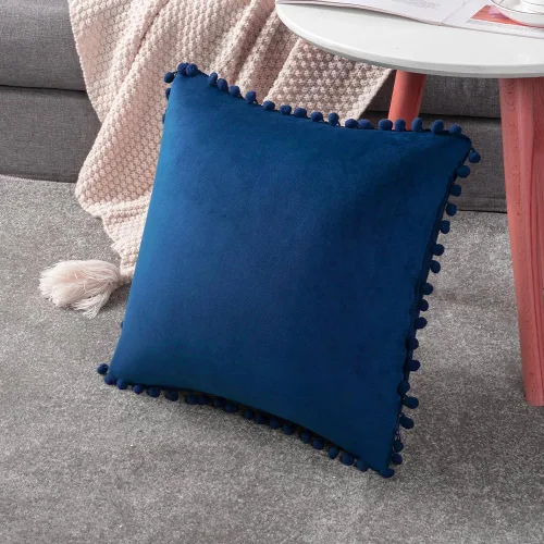 Miniatura 6 de DEZENE 18x18 Fundas de almohada decorativas azul oscuro: Paquete de 2 fundas de almohada suaves con pompones de terciopelo cuadrado para decoración