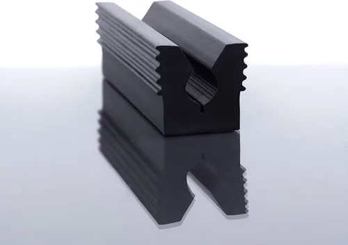 Miniatura 4 de Wedge Guys Abrazadera de hule con juego y gancho retráctil para sujetar palos de golf, cuñas, hierros, drivers y putters Incluye marcador de golf