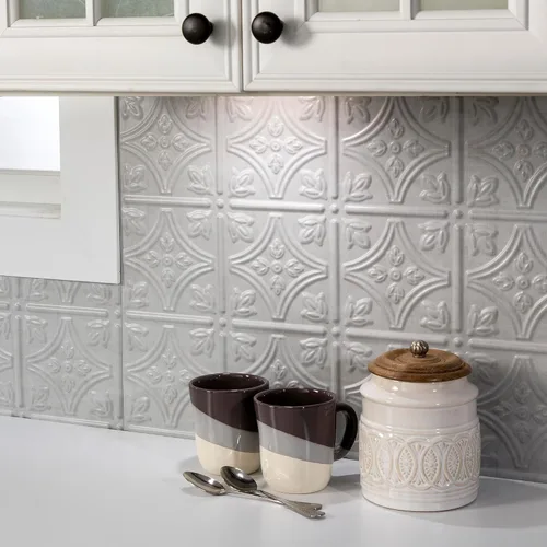 Miniatura 2 de FASÄDE Panel decorativo de vinilo estilo tradicional/patrón 1 en Cashmere (muestra de 6x6 pulgadas)