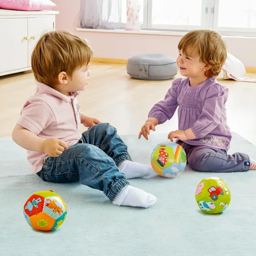Miniatura 6 de HABA Pelota suave para bebé, tiempo boca abajo y juego sensorial, pelota de juego infantil de 4.5 pulgadas, ideal para gatear, para bebés de 6 meses