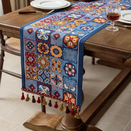 Miniatura 13 de Camino de mesa navideño con borlas de pompones, decoración de mesa de mezcla de lino y algodón para mesa de comedor, tocador, chimenea