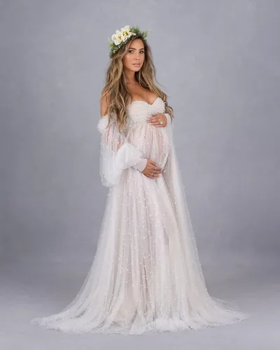 Miniatura 9 de yinyyinhs Vestido de maternidad de tul con perlas para sesión de fotos, manga larga hinchada, hombros descubiertos, vestido de maternidad para baby