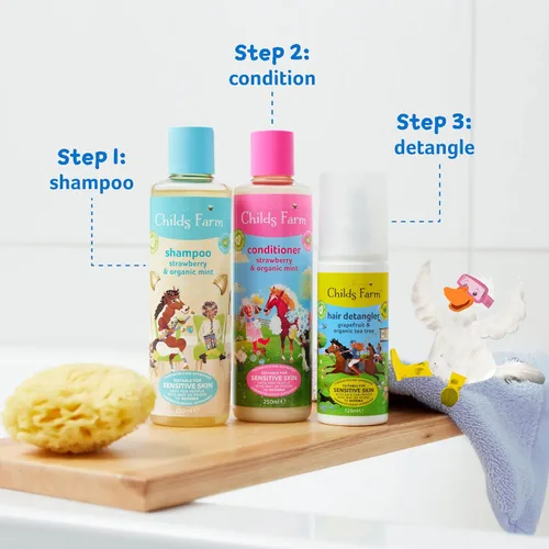 Miniatura 5 de Childs Farm, Acondicionador de cabello infantil para piel seca y sensible y cuero cabelludo, fresa y menta orgánica, acondiciona y nutre, vegano