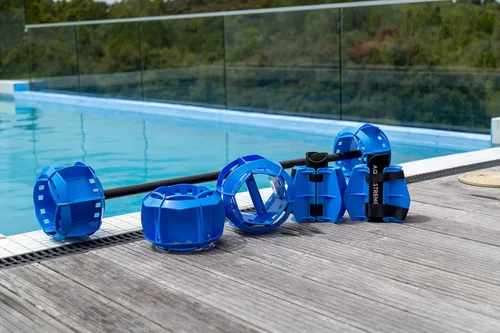 Miniatura 2 de Aquastrength Ultimate Bundle - Equipo funcional para ejercicios de piscina Pesas de agua Barbell, campanas y aletas Enlace a Ejercicios y Azul