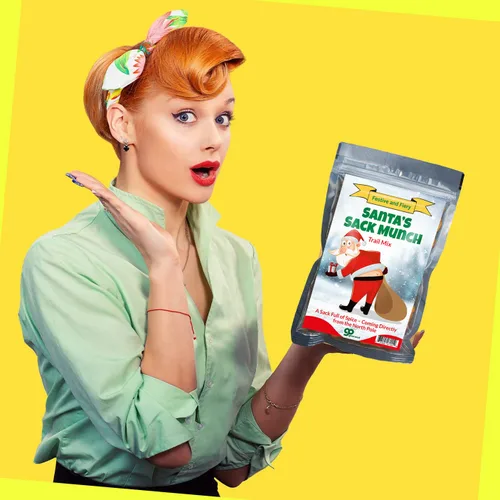 Miniatura 8 de Santa's Sack Munch Spicy Trail Mix - Divertido diseño de Papá Noel de luna - Regalos comestibles para hombres - Mezcla picante, fabricado