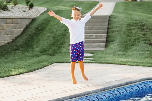 Miniatura 4 de City Threads camiseta de natación para niños y niñas con protección SPF50 (2T-6)