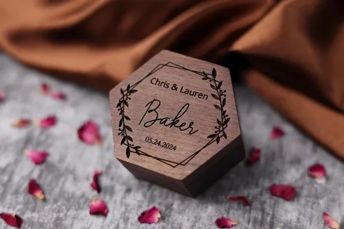 Miniatura 7 de Personalized Wedding Ring Box for wedding Ceremony, Custom Double Ring Holder - By NorthStar Engraving