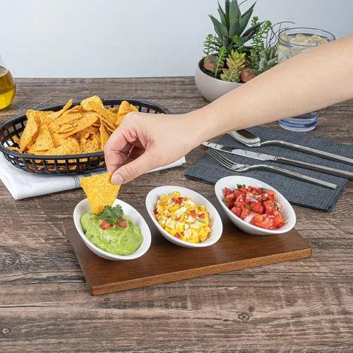 Miniatura 5 de Restaurantware -Juego de cuencos de 9 onzas con bandeja - 1 juego de servir lavable en platos, incluye 3 cuencos de porcelana y 1 bandeja de bambú