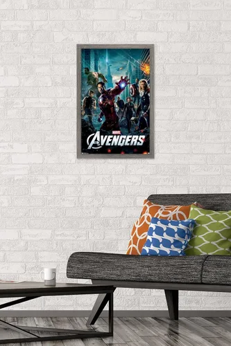 Miniatura 2 de Marvel Avengers: Póster de pared de una hoja, 22.4 pulgadas de largo x 14.7 pulgadas de ancho, versión enmarcada de madera de granero
