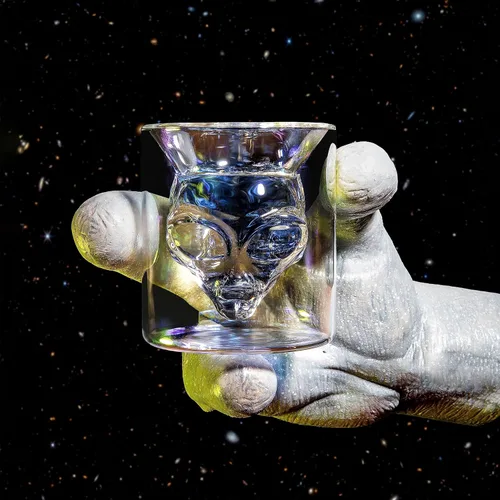 Miniatura 2 de Dragon Glassware Vasos de bebida Alien – Juego de 2 vasos de 7 onzas con diseño único de doble pared gris inspirado en alienígenas de Área 51
