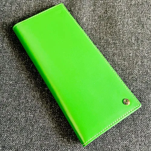 Miniatura 2 de Pacer Go Cartera de viaje larga delgada con bloqueo RFID de cuero genuino, Verde, Minimalista