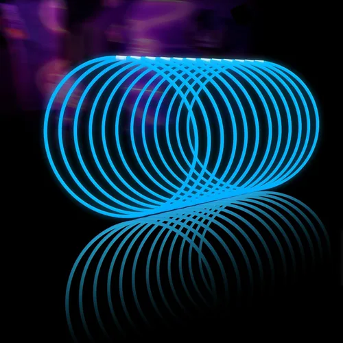 Glow Fever Glow Sticks - Collares brillantes a granel de 100 unidades de 22 pulgadas con conectores, palos de luz de neón para fiestas, festivales,