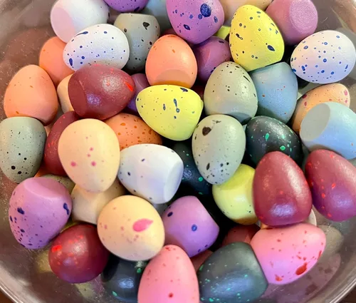 Miniatura 8 de Stonemaier Games: Wingspan Speckled Eggs Añadir a la envergadura (Juego base o Asia) Mejora tu jugabilidad de envergadura 100 huevos moteados