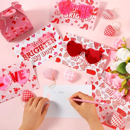 Miniatura 4 de Kathfly 30 juegos de tarjetas de San Valentín con lentes de sol de corazón a granel para regalos unisex (lentes de corazón rosas)