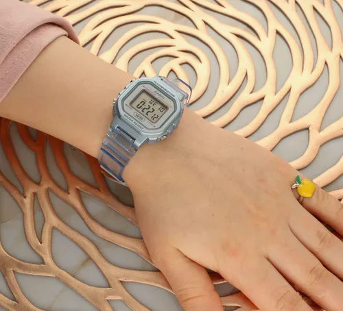 Miniatura 3 de Casio Colección de relojes de cuarzo para mujer, Azul, LA-20WHS-2AEF