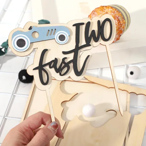 Miniatura 7 de Decoración para tarta de cumpleaños de dos días rápidos, decoración de madera para tartas de coche de carreras, decoración de segundo cumpleaños