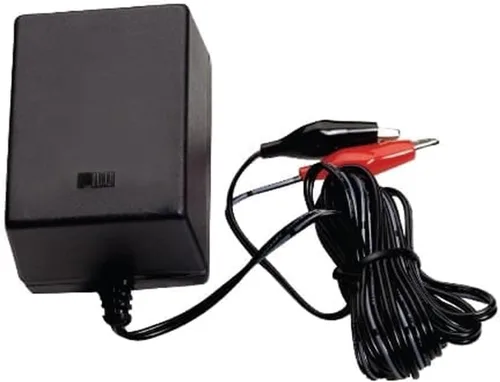 AMERICAN HUNTER Cargador de batería de 6 V/12 V | Universal versátil duradero 500 mA - Salida de CC Cargador de batería de alimentador de ciervos