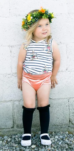 Miniatura 4 de Jefferies Socks Vestido de algodón con volantes hasta la rodilla para niñas, paquete de 2 pares