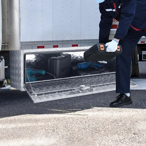Miniatura 8 de VEVOR Caja para Camión Underbody, Caja de Almacenamiento para Pickup de 48"×17"×18", Caja de Herramientas de Placa de Diamante de Aluminio Plateado