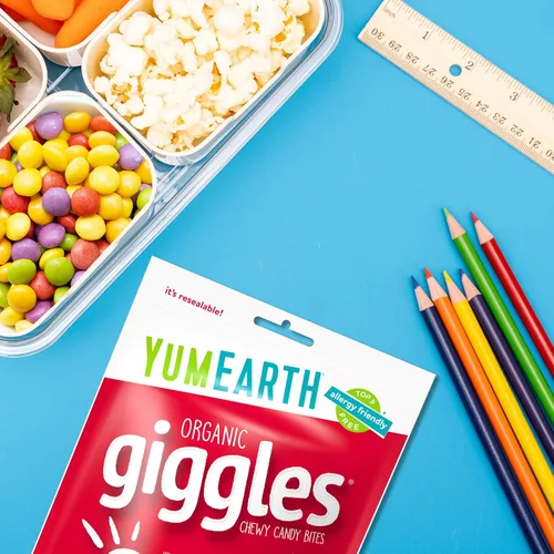 Miniatura 9 de YumEarth Organic Giggles - Caramelos masticables, aptos para alérgicos, sin colorantes, sabores artificiales, OMG ni gluten, bocadillos veganos
