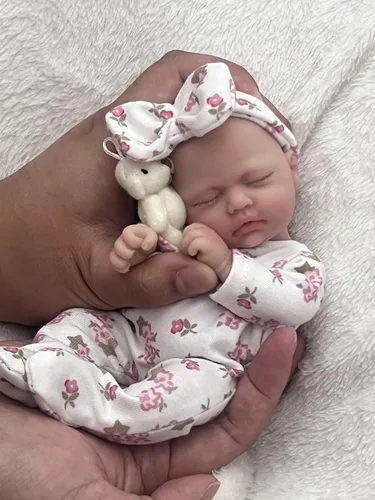 MYREBABY Muñeca Bebé Reborn de 7 Pulgadas, Muñeca de Silicona Niña Betty, Mini Muñecas Realistas de Bebé Recién Nacido de Silicona de Cuerpo