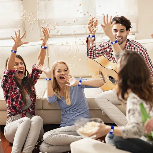 Miniatura 5 de OUCHAN Pulseras holográficas de plástico para fiestas, color azul, paquete de 500 pulseras de vinilo para eventos, clubes, reuniones de música