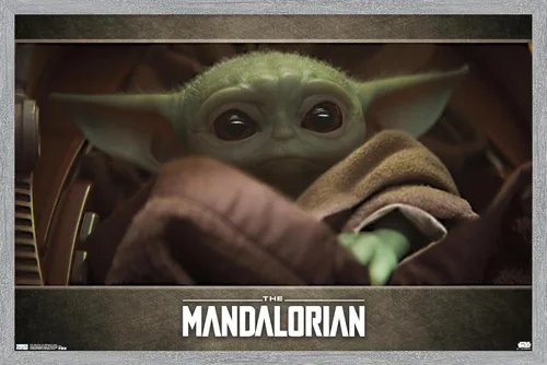 Miniatura 13 de Trends International Star Wars: The Mandalorian - Póster de pared de ojos, 14.725 x 22.375 pulgadas, versión enmarcada de madera de granero