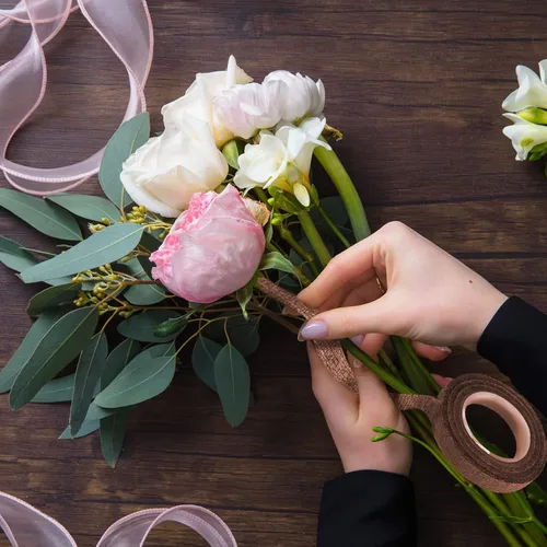Miniatura 3 de Max Shape 12 rollos de cintas florales de 1/2 pulgada de 30 yardas para envolver tallos de ramos, cinta floral verde para arreglos florales, Marrón