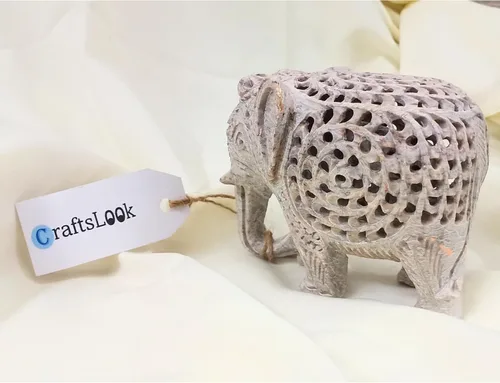 Miniatura 8 de Estatuilla de elefante tallada con escultura de elefante madre con estatua interior de bebé de 4 pulgadas, hecha a mano en Jali o calado de un solo