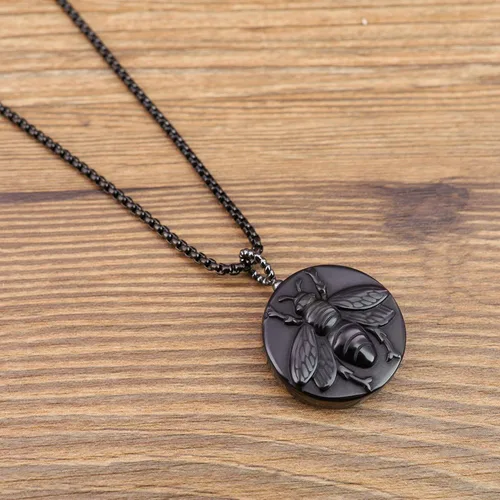Miniatura 5 de COAI - Collar con colgante de abeja de piedra obsidiana