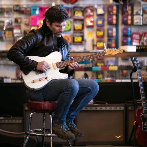 Miniatura 8 de Tunerette™ Afinador de guitarra de pinza – ¡Toca tu melodía con estilo! Perfecto para guitarras eléctricas, acústicas y de bajo, además de ukeleles