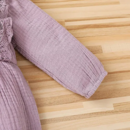 Miniatura 4 de Mono de algodón para bebé, ropa de niña con lazo para niña, un mameluco de encaje de lino para niñas de 0 a 24 meses (morado, 12 a 18 meses)