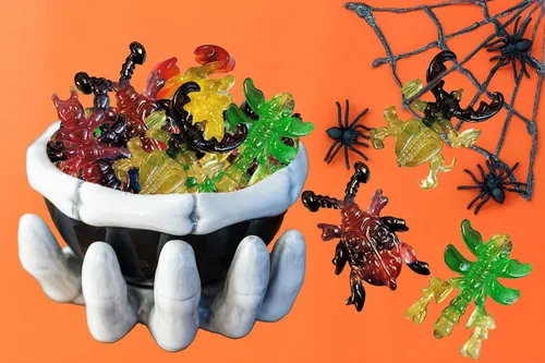 Miniatura 9 de Halloween Large Creepy Gummy Candy, Soft Chewy Gummy Candies, 4 Gummies per Pack (4 Large Gummies)