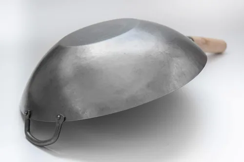 Miniatura 4 de Craft Wok Wok plano de acero al carbono martillado a mano con mango auxiliar de madera y acero (12 pulgadas, parte inferior plana) / 731W316-12